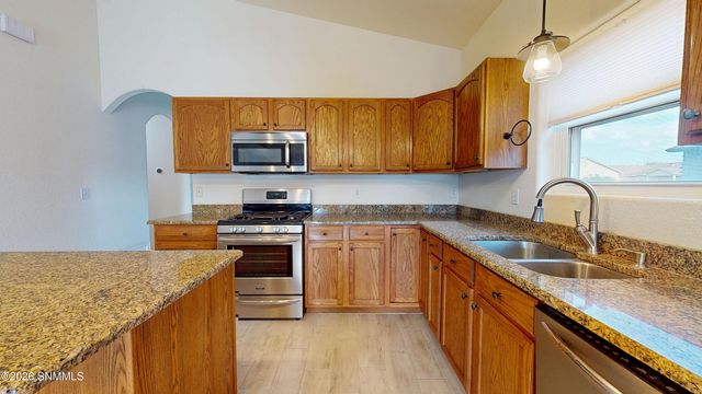 5250 Melanite Court, Las Cruces, NM 88012