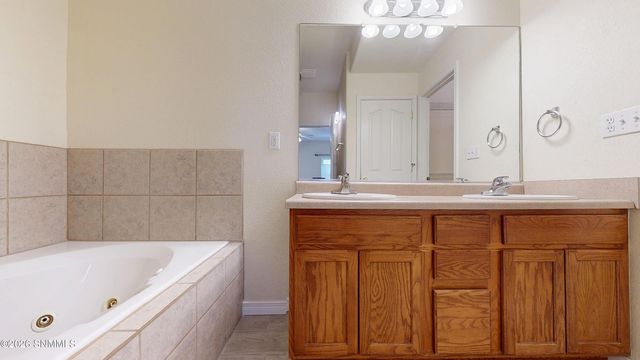 5250 Melanite Court, Las Cruces, NM 88012