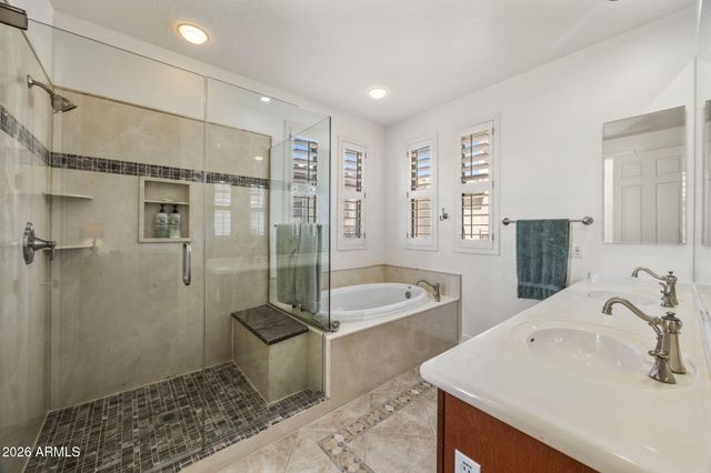20802 N GRAYHAWK Drive 1163, Scottsdale, AZ 85255