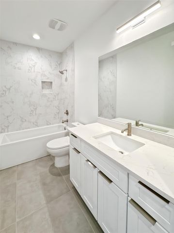 3614 Abbate CIR B, Austin, TX 78721