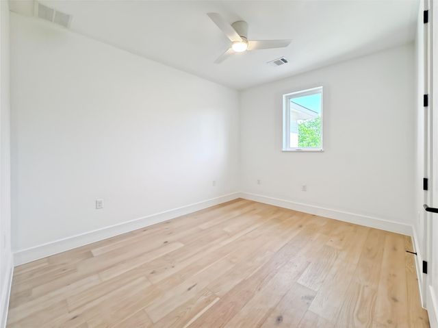 3614 Abbate CIR B, Austin, TX 78721