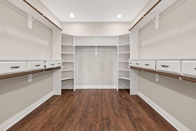 912 Roberts Street, East Bernard, TX 77435