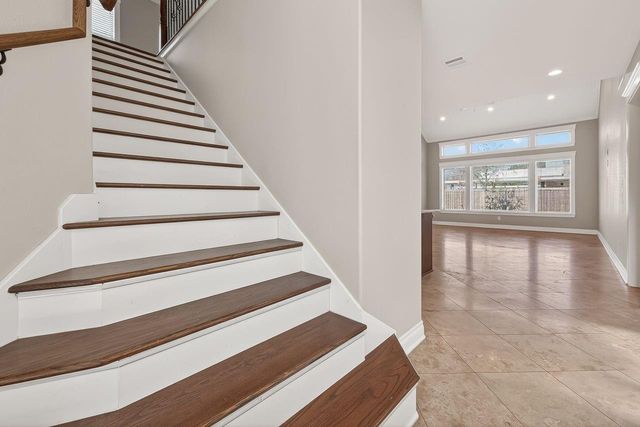 912 Roberts Street, East Bernard, TX 77435