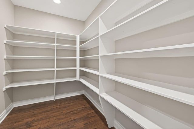 912 Roberts Street, East Bernard, TX 77435