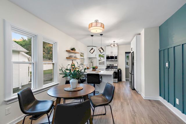 143 E Division Street, Villa Park, IL 60181