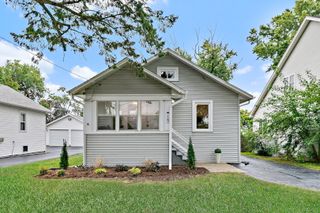 143 E Division Street, Villa Park, IL 60181