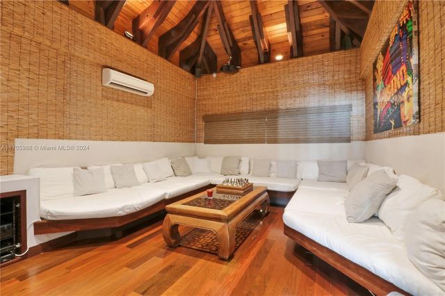 14 W San Marino Dr, Miami Beach, FL 33139