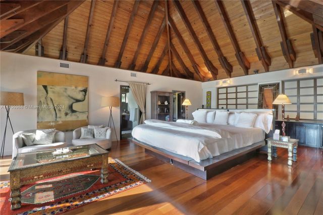 14 W San Marino Dr, Miami Beach, FL 33139