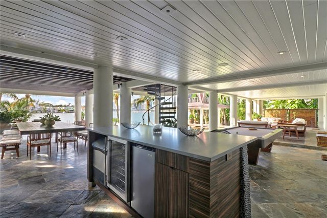 14 W San Marino Dr, Miami Beach, FL 33139