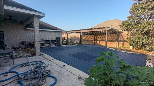 2721 Hylton Avenue, Edinburg, TX 78539