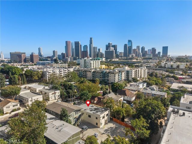 341 Douglas Street, Los Angeles, CA 90026