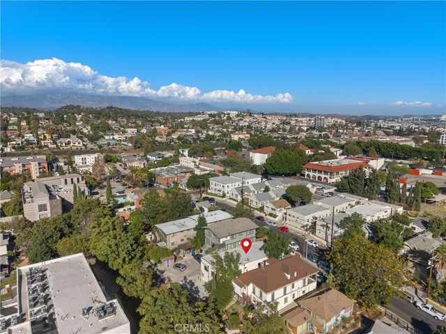 341 Douglas Street, Los Angeles, CA 90026