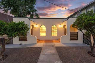 341 Douglas Street, Los Angeles, CA 90026