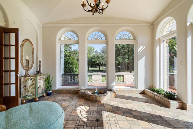 1001 Elizabeth Boulevard, Fort Worth, TX 76110