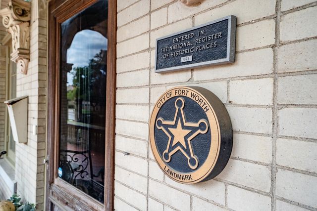 1001 Elizabeth Boulevard, Fort Worth, TX 76110