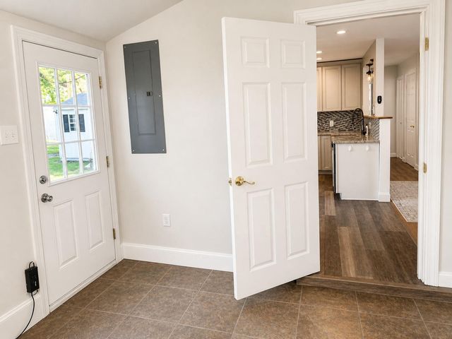 39 VERMILLION LN, Levittown, PA 19054