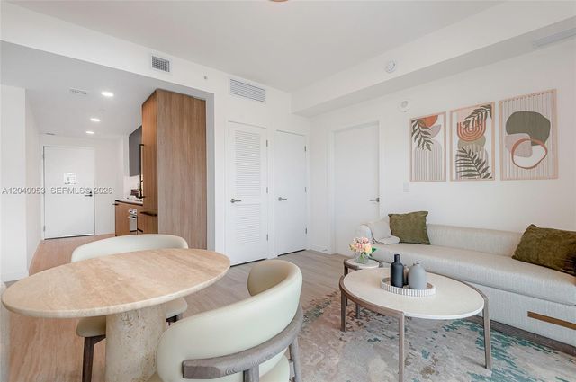 580 72nd St 1008, Miami Beach, FL 33141