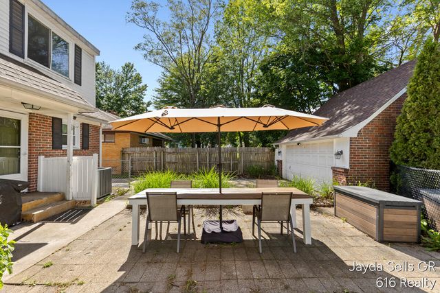1853 Leonard Street Nw, City Of Grand Rapids, MI 49504