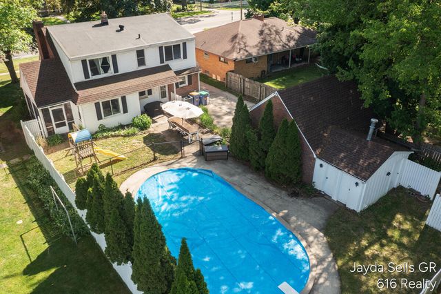 1853 Leonard Street Nw, City Of Grand Rapids, MI 49504