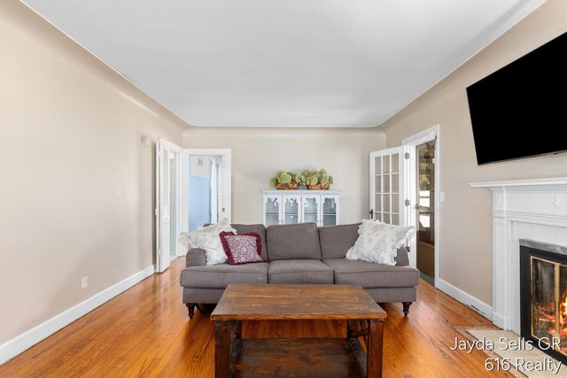 1853 Leonard Street Nw, City Of Grand Rapids, MI 49504