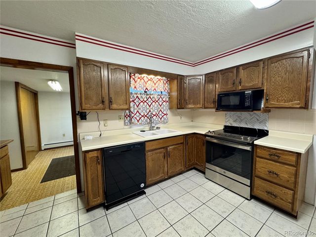 10 N Stewart Street, Keenesburg, CO 80643