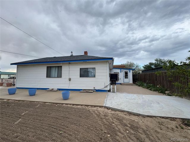 10 N Stewart Street, Keenesburg, CO 80643