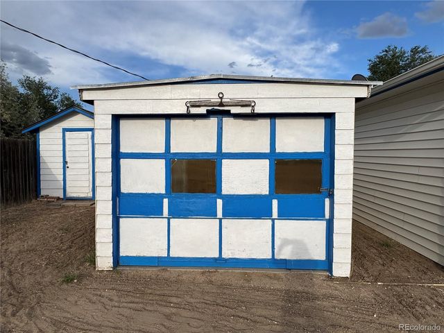 10 N Stewart Street, Keenesburg, CO 80643