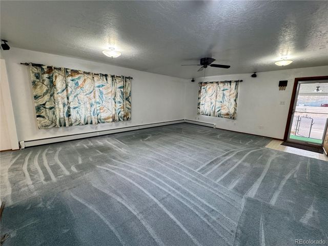 10 N Stewart Street, Keenesburg, CO 80643
