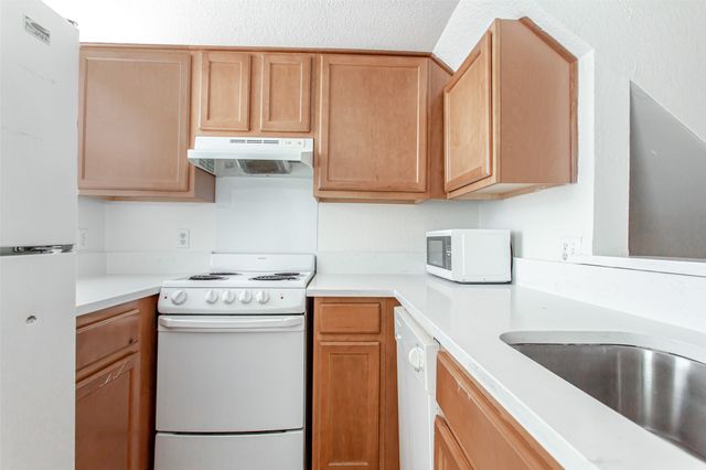 1901 N Fitzhugh Avenue 20, Dallas, TX 75204