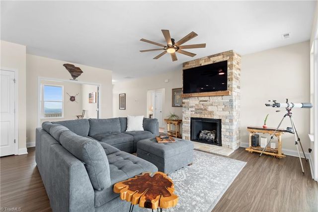 282 Howell Road, Pilot Mountain, NC 27041