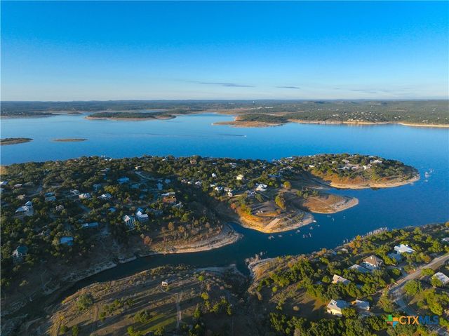1009 Eagle Flight Drive, Canyon Lake, TX 78133