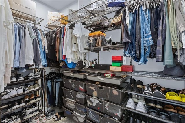 692 Echelon Street, Las Vegas, NV 89138