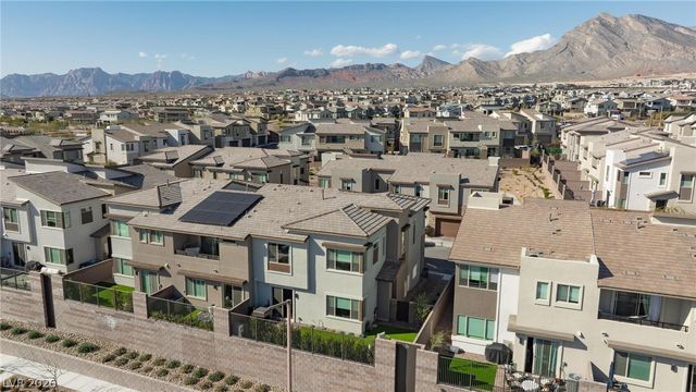 692 Echelon Street, Las Vegas, NV 89138