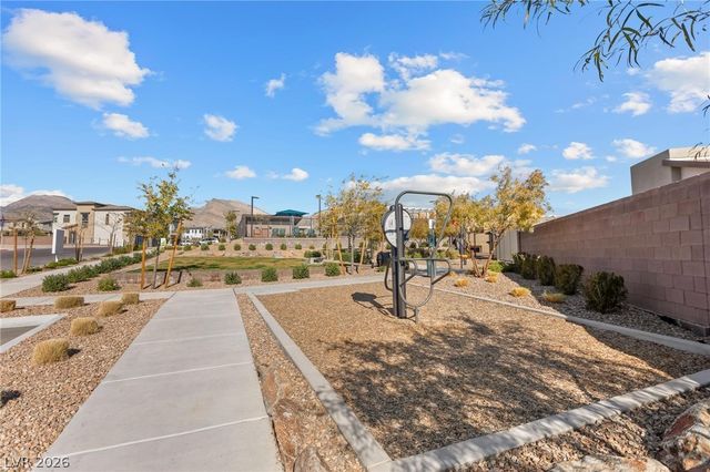 692 Echelon Street, Las Vegas, NV 89138