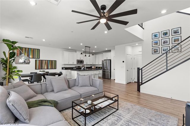 692 Echelon Street, Las Vegas, NV 89138