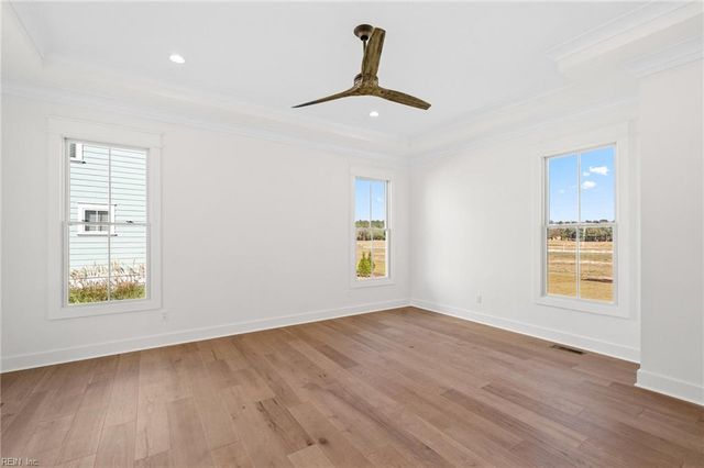 214 Muirfield DR, Cape Charles, VA 23310