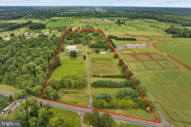 95 HOLMES MILL RD, Cream Ridge, NJ 08514