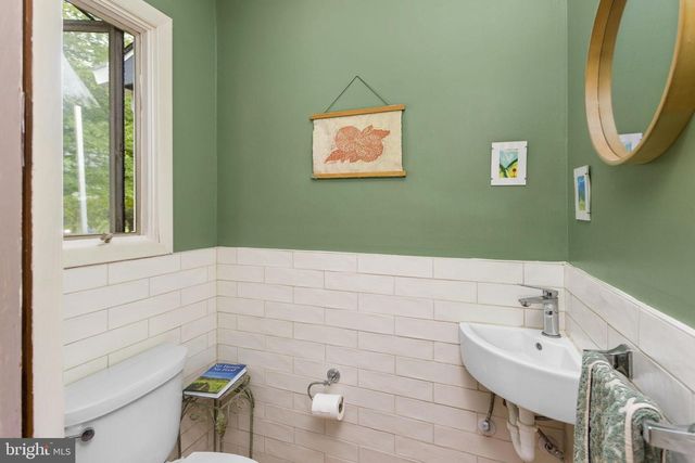 95 HOLMES MILL RD, Cream Ridge, NJ 08514
