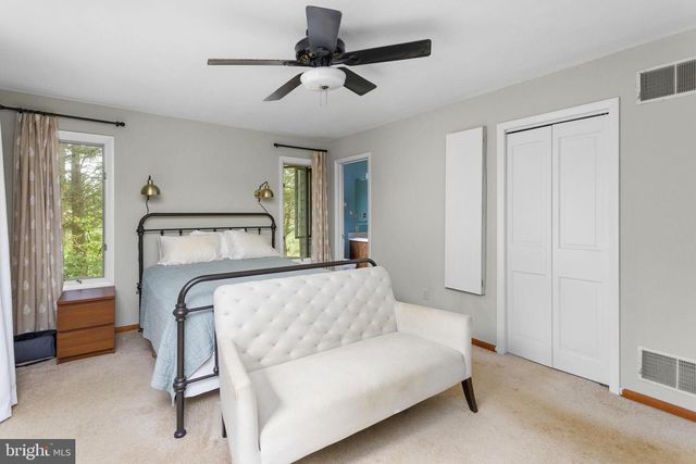 95 HOLMES MILL RD, Cream Ridge, NJ 08514