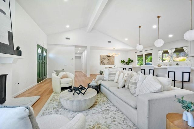 16590 Casero, San Diego, CA 92128