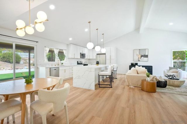 16590 Casero, San Diego, CA 92128