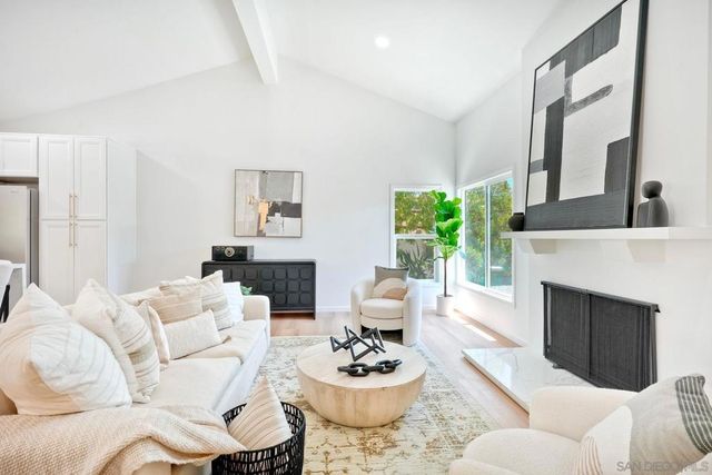16590 Casero, San Diego, CA 92128