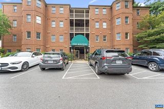 1325 BRANCHLANDS DR #D, Charlottesville, VA 22901