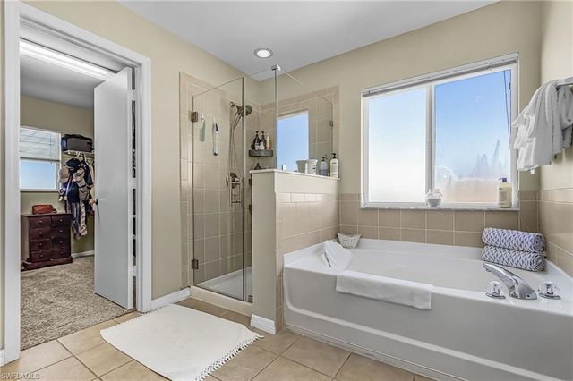 1422 NE 9th TER, Cape Coral, FL 33909