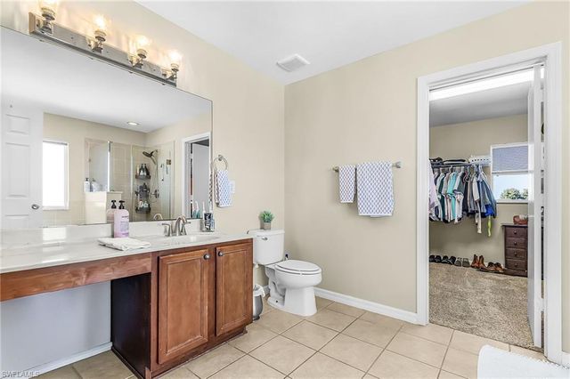 1422 NE 9th TER, Cape Coral, FL 33909