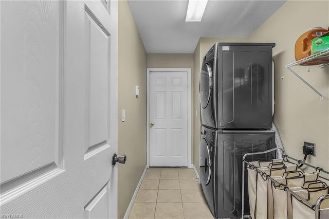 1422 NE 9th TER, Cape Coral, FL 33909