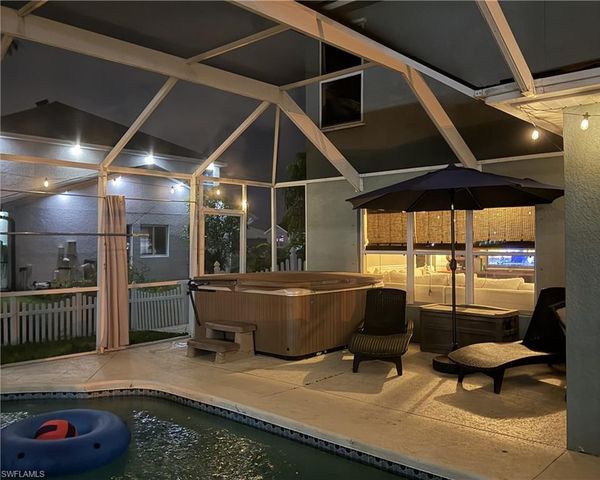 1422 NE 9th TER, Cape Coral, FL 33909