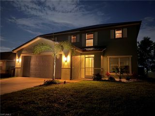 1422 NE 9th TER, Cape Coral, FL 33909