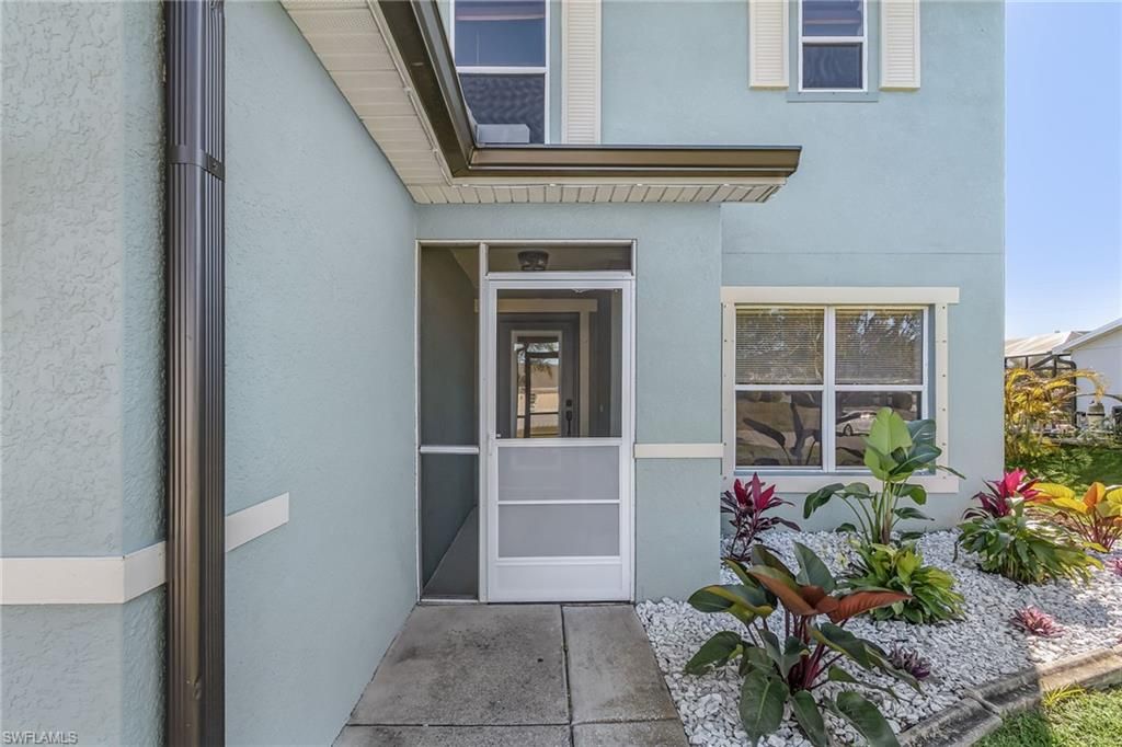 1422 NE 9th TER, CAPE CORAL, FL 33909 — photo 4