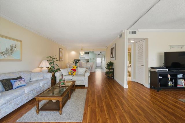 691 S Hollybrook Drive 304, Pembroke Pines, FL 33025